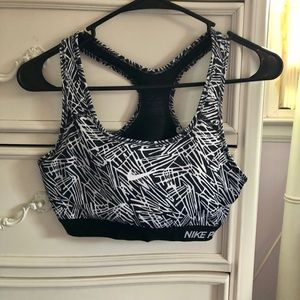Nike Pro Sports Bra